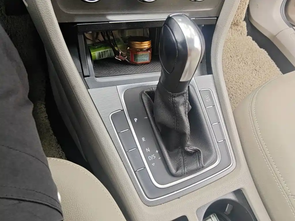 Volkswagen Golf — миниатюра 10