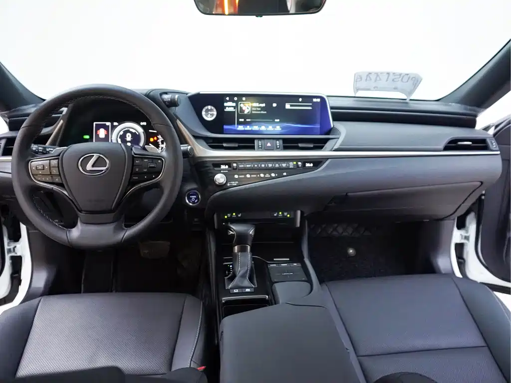 Lexus ES — миниатюра 19
