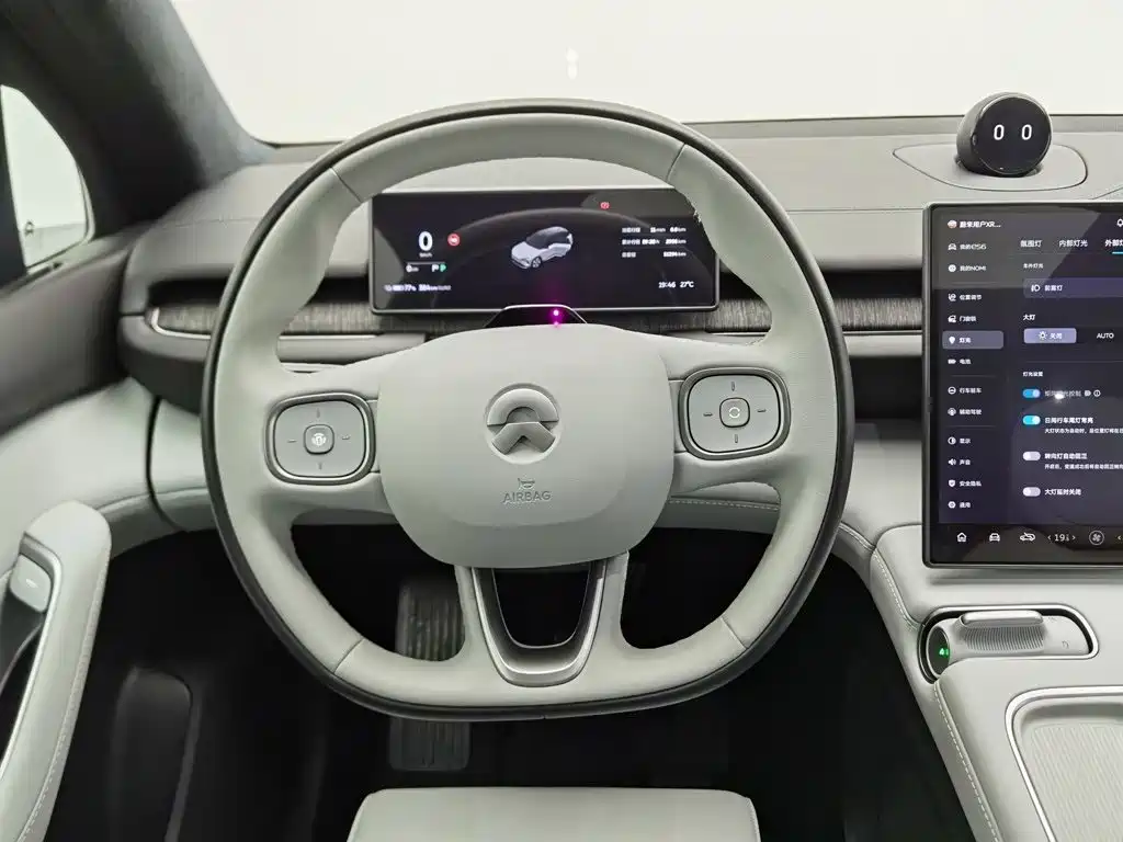 NIO ES6 — миниатюра 11