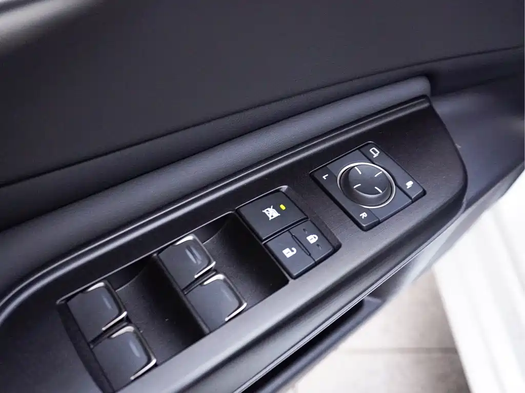 Lexus ES — миниатюра 10