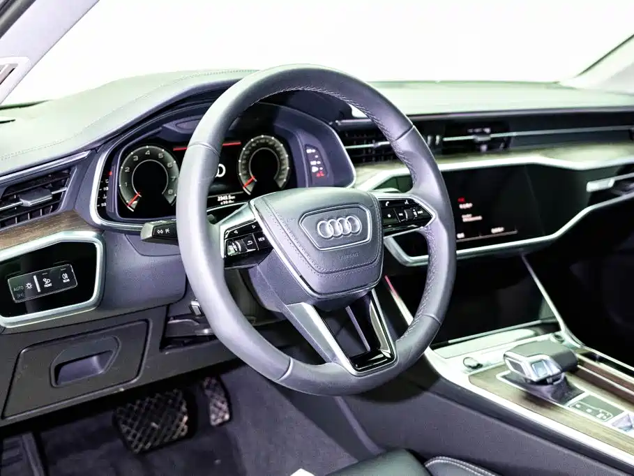 Audi A6L — миниатюра 7
