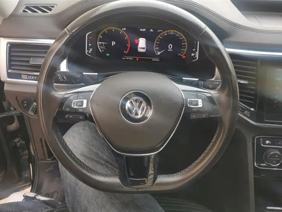 VOLKSWAGEN TOURANG