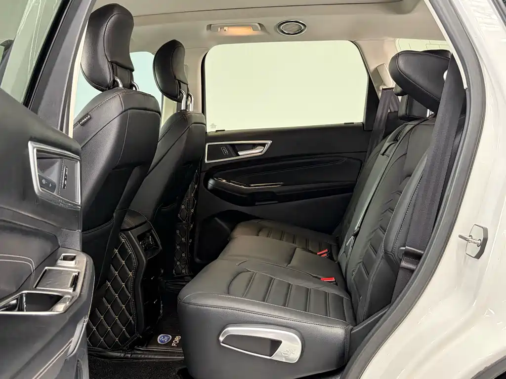 Ford Edge 2015 2.0T GTDi