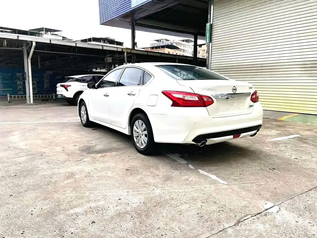 Nissan Teana — миниатюра 5