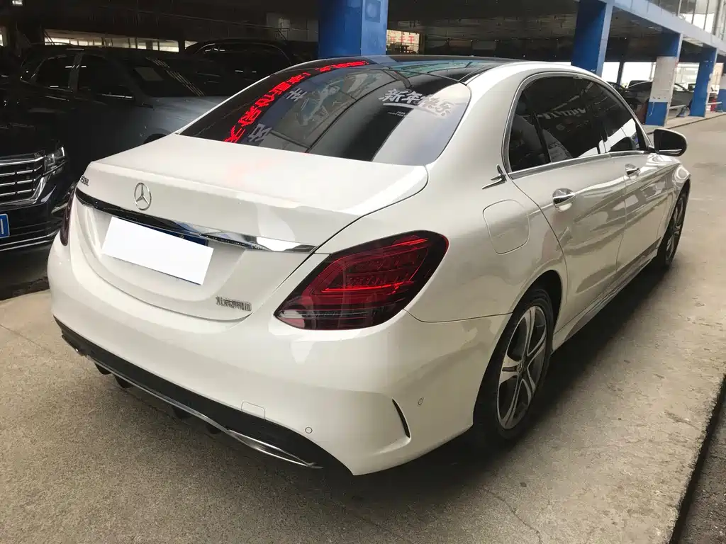 Mercedes-Benz C-Class — миниатюра 4