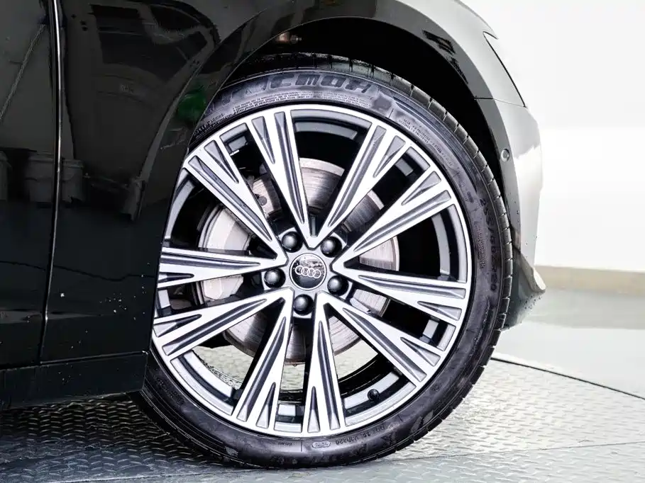 Audi A6L 2024 45 TFSI