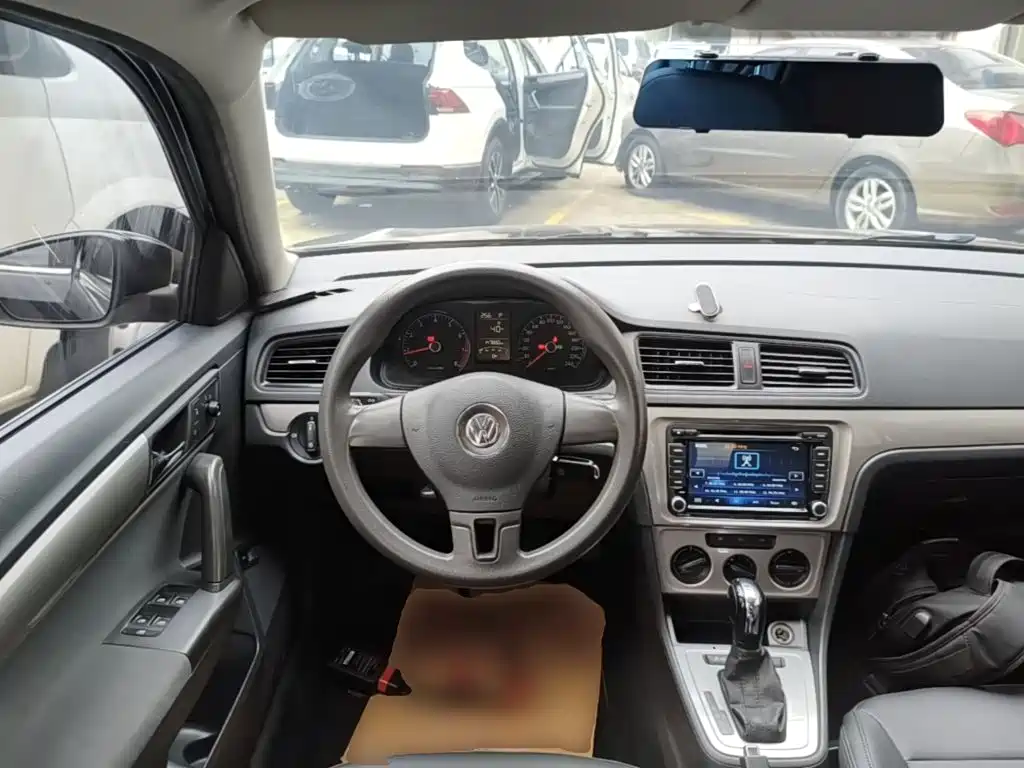 Volkswagen Lavida — миниатюра 11