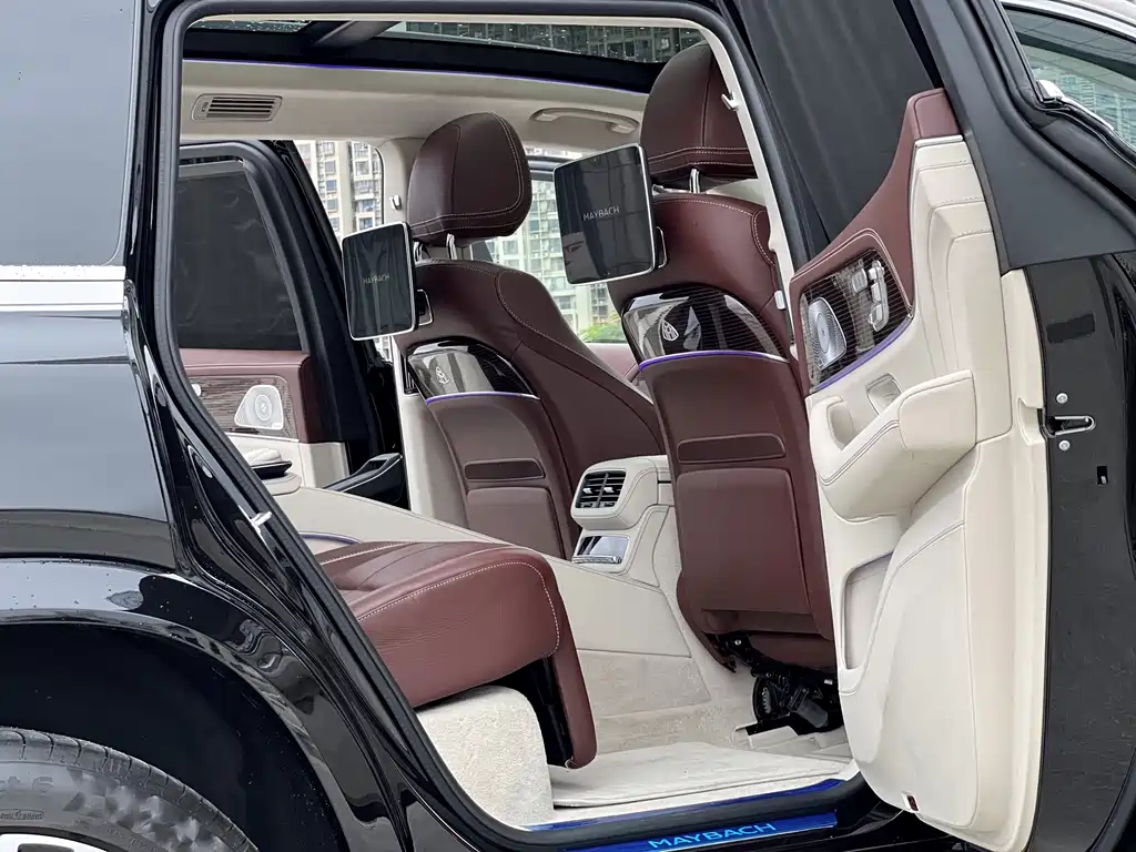 Mercedes-Benz GLS — миниатюра 8