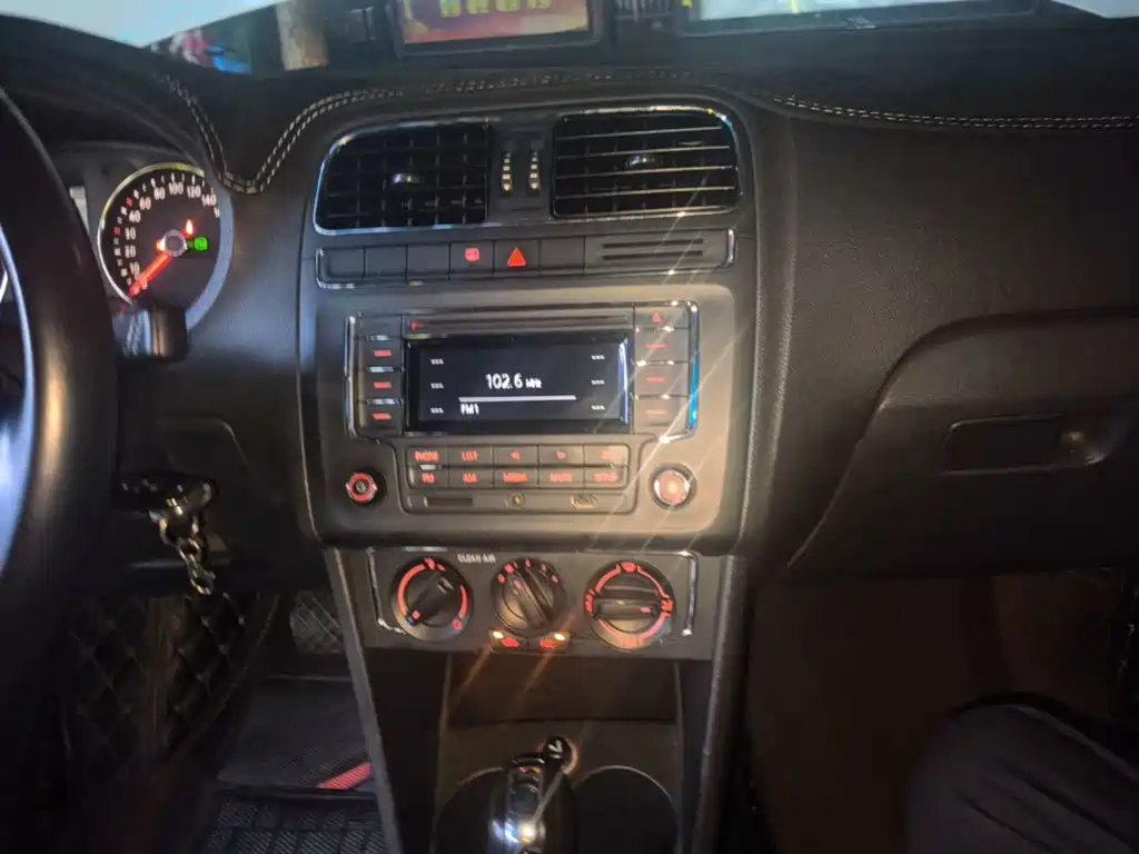 Volkswagen Polo — миниатюра 13