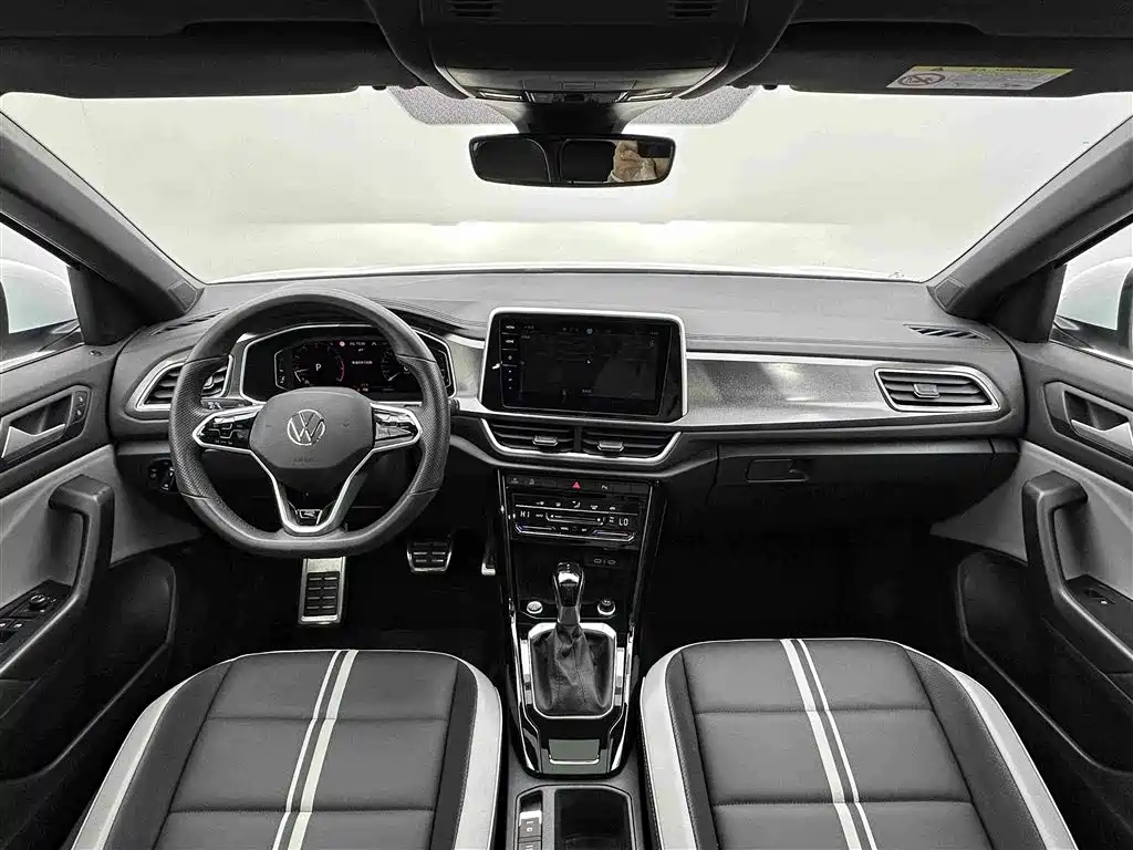 Volkswagen T-Roc — миниатюра 18