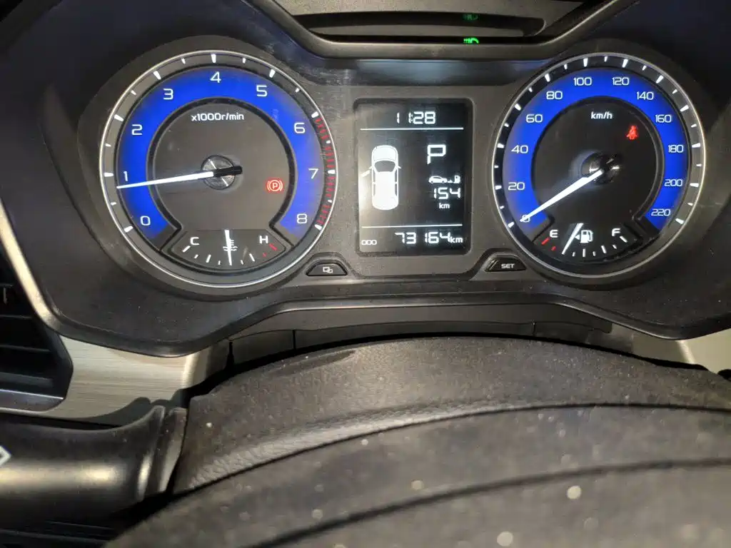 Geely Vision X3 — миниатюра 5