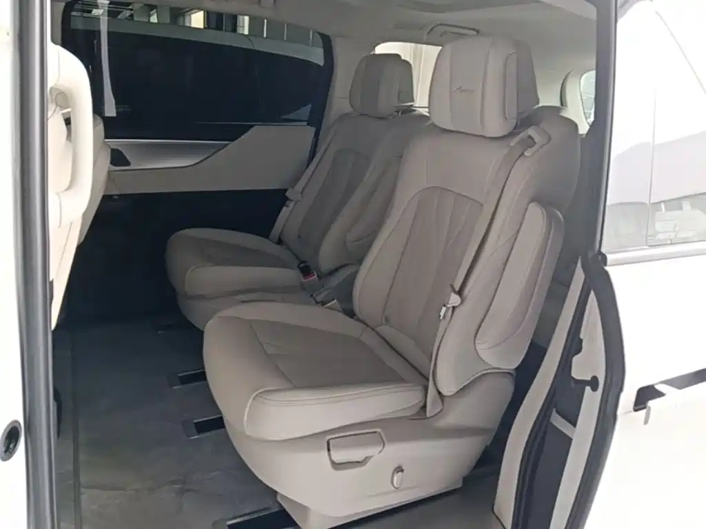 Buick GL8 Hybrid — миниатюра 13