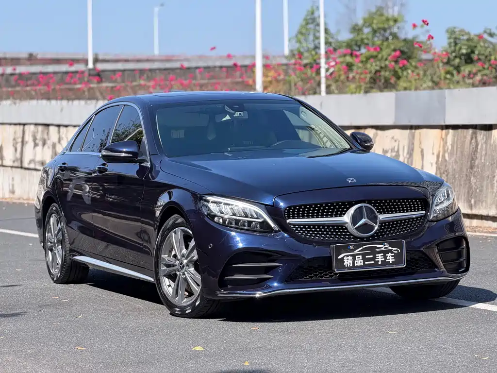 Mercedes-Benz C-Class — миниатюра 3