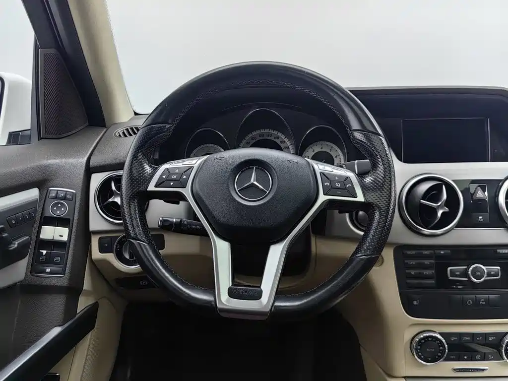 Mercedes-Benz GLK-Class — миниатюра 11