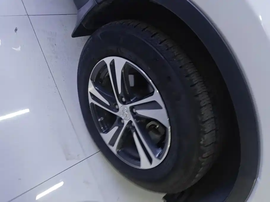 Toyota RAV4 — миниатюра 6