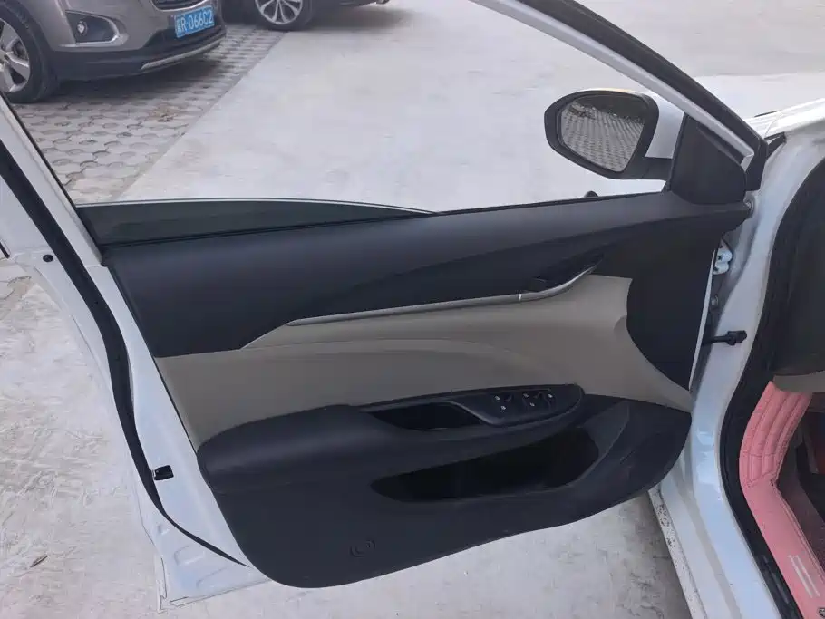 Buick Excelle — миниатюра 7