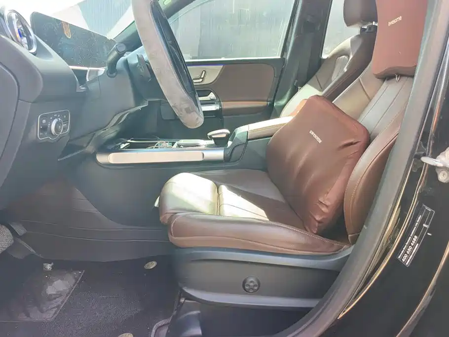 Mercedes-Benz GLB — миниатюра 9