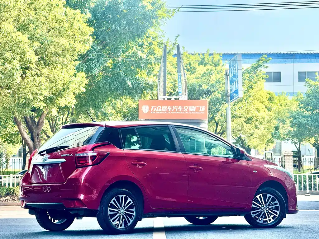 Toyota Yaris L — миниатюра 9
