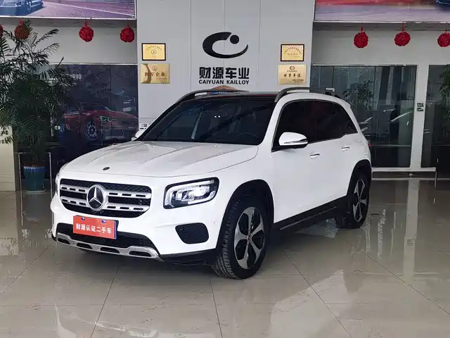 MERCEDES-BENZ GLB