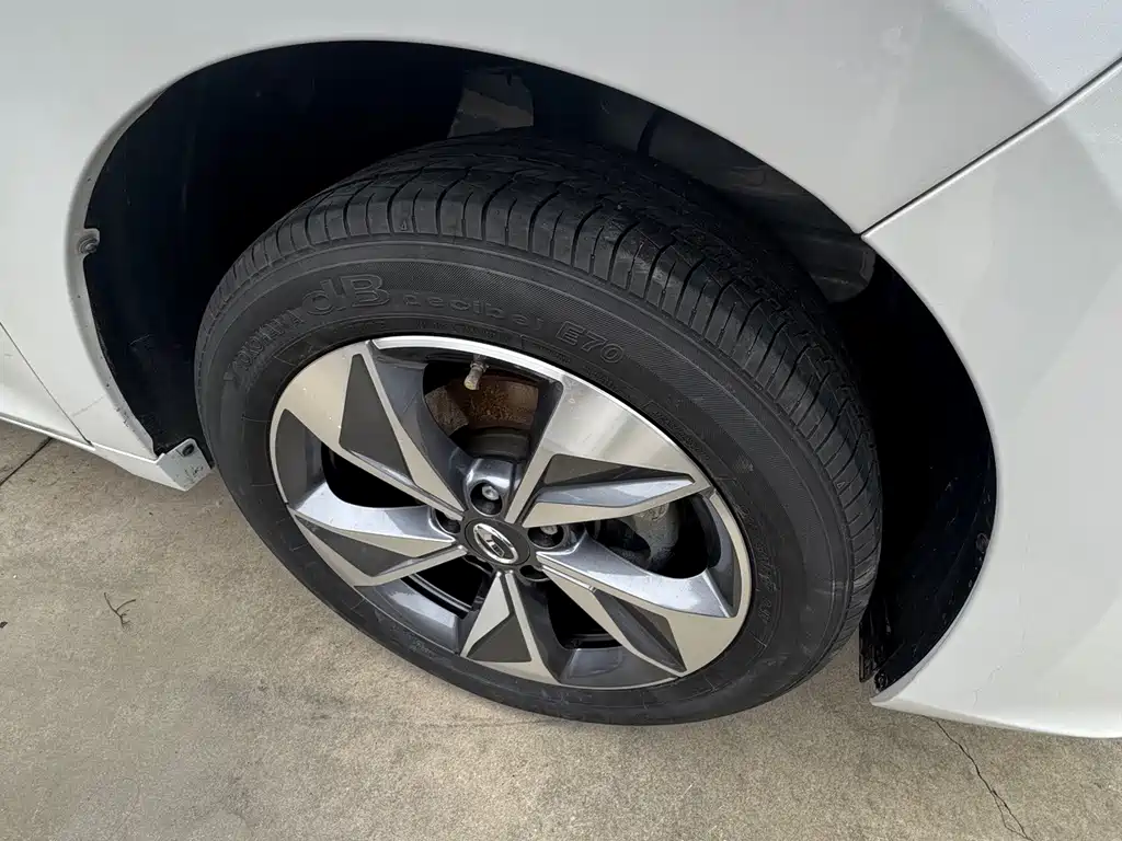 GAC Motor Trumpchi M6 — миниатюра 4