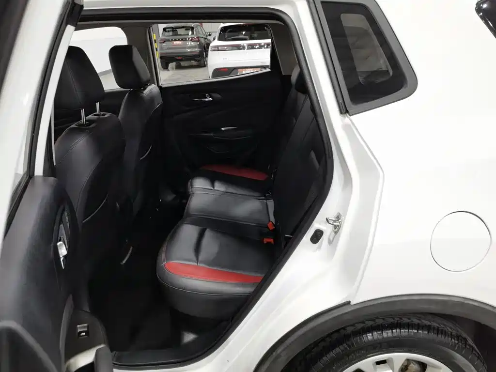 Changan CS15 — миниатюра 15