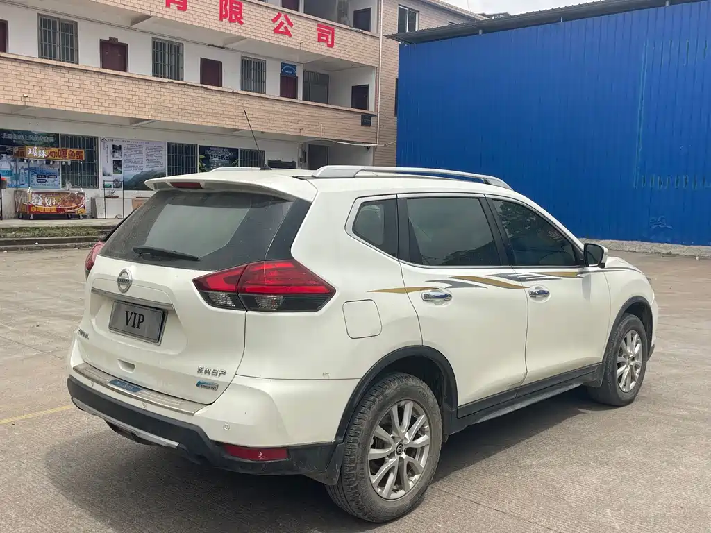 Nissan X-Trail — миниатюра 5