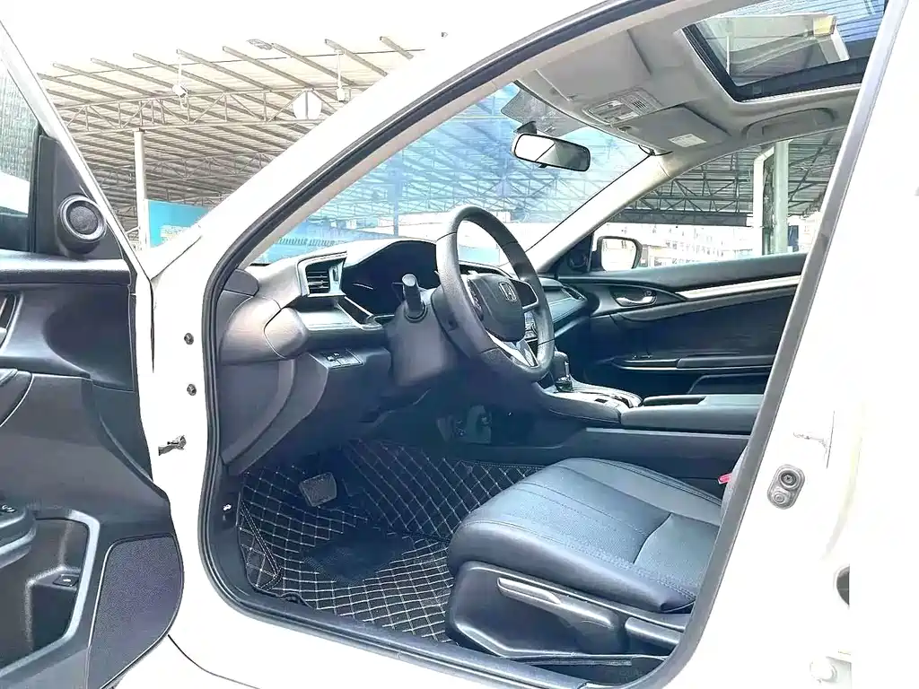 Honda Civic — миниатюра 9