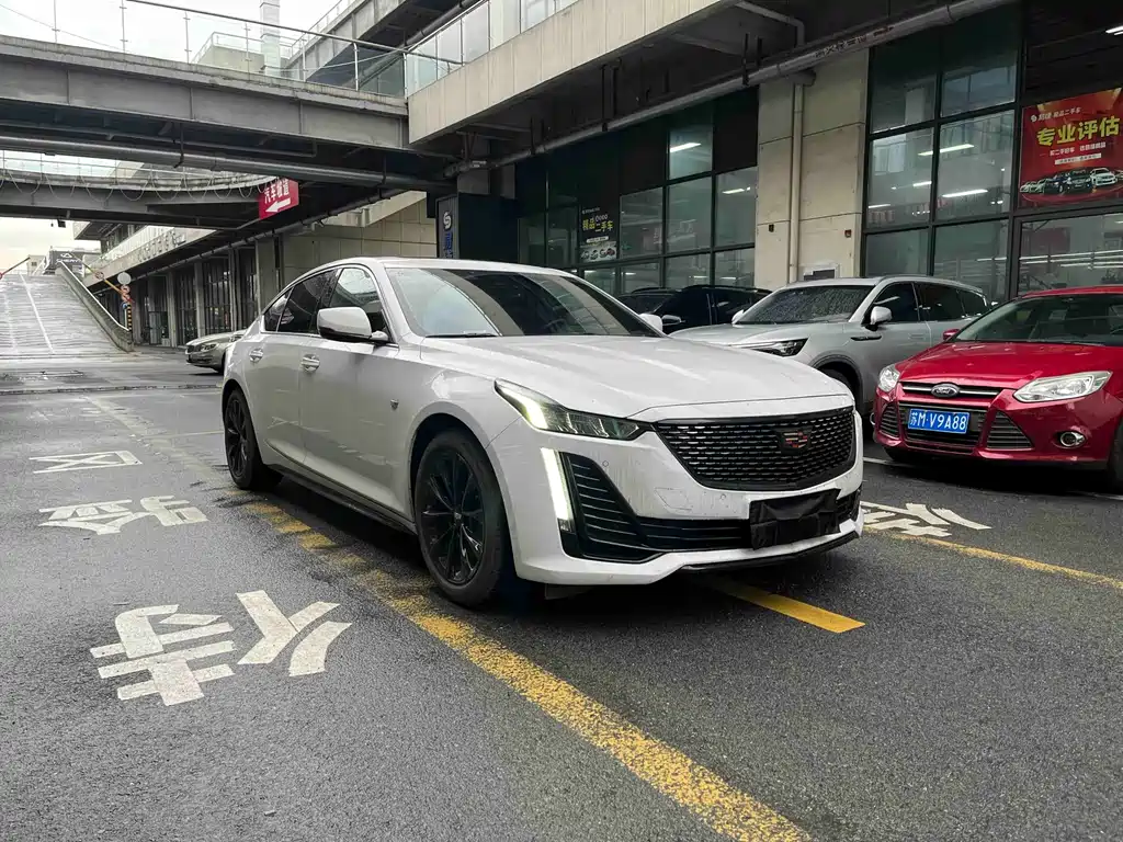 Cadillac CT5 — миниатюра 3