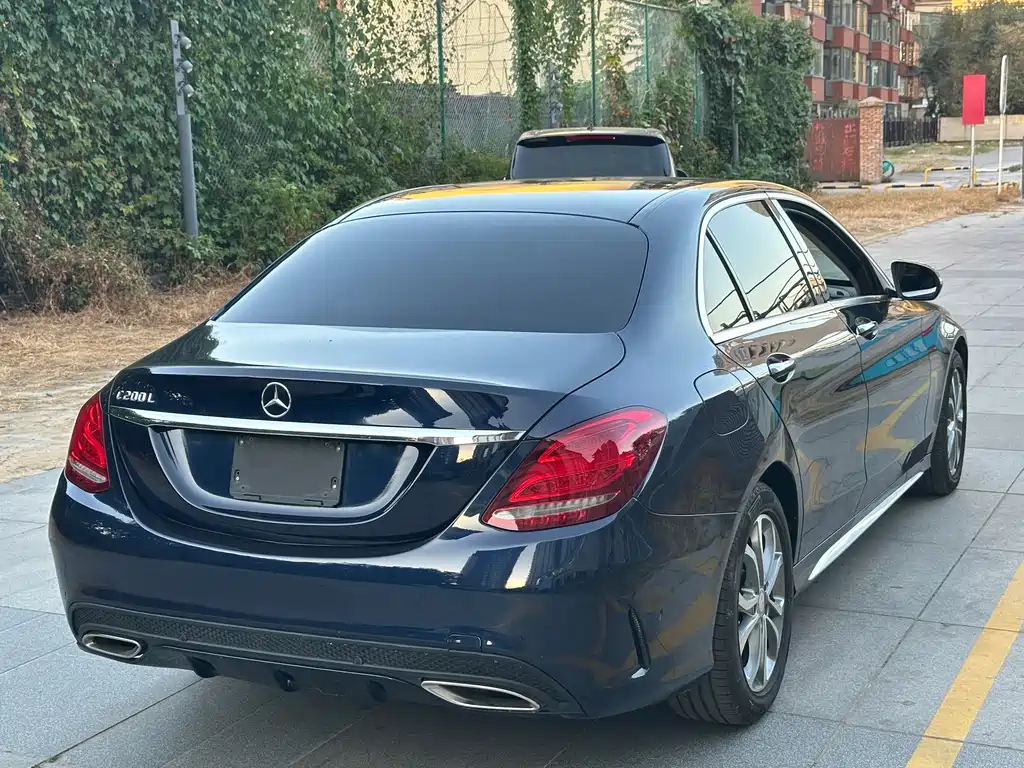 Mercedes-Benz C-Class — миниатюра 10