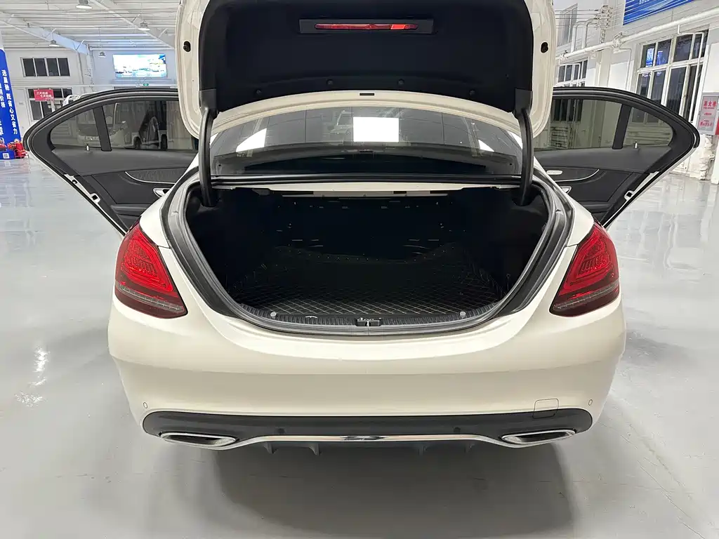 MERCEDES-BENZ C CLASS