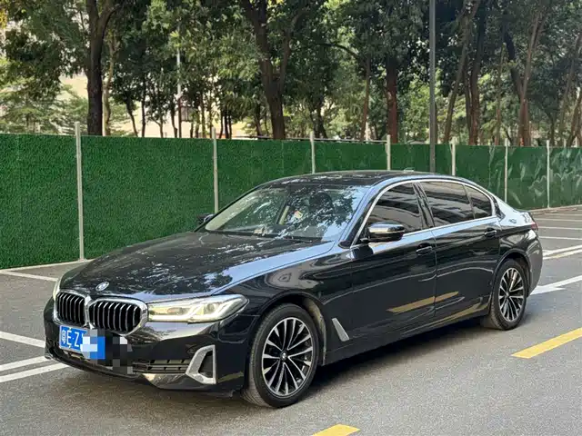 BMW  5 SERIES