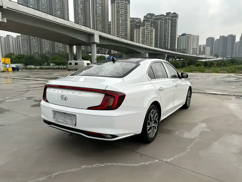 Hyundai Mistra - фото 9