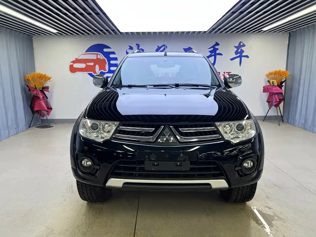 Mitsubishi Pajero Sport — миниатюра 2