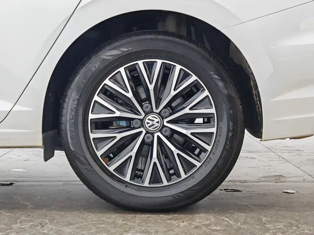 Volkswagen Sagitar — миниатюра 9