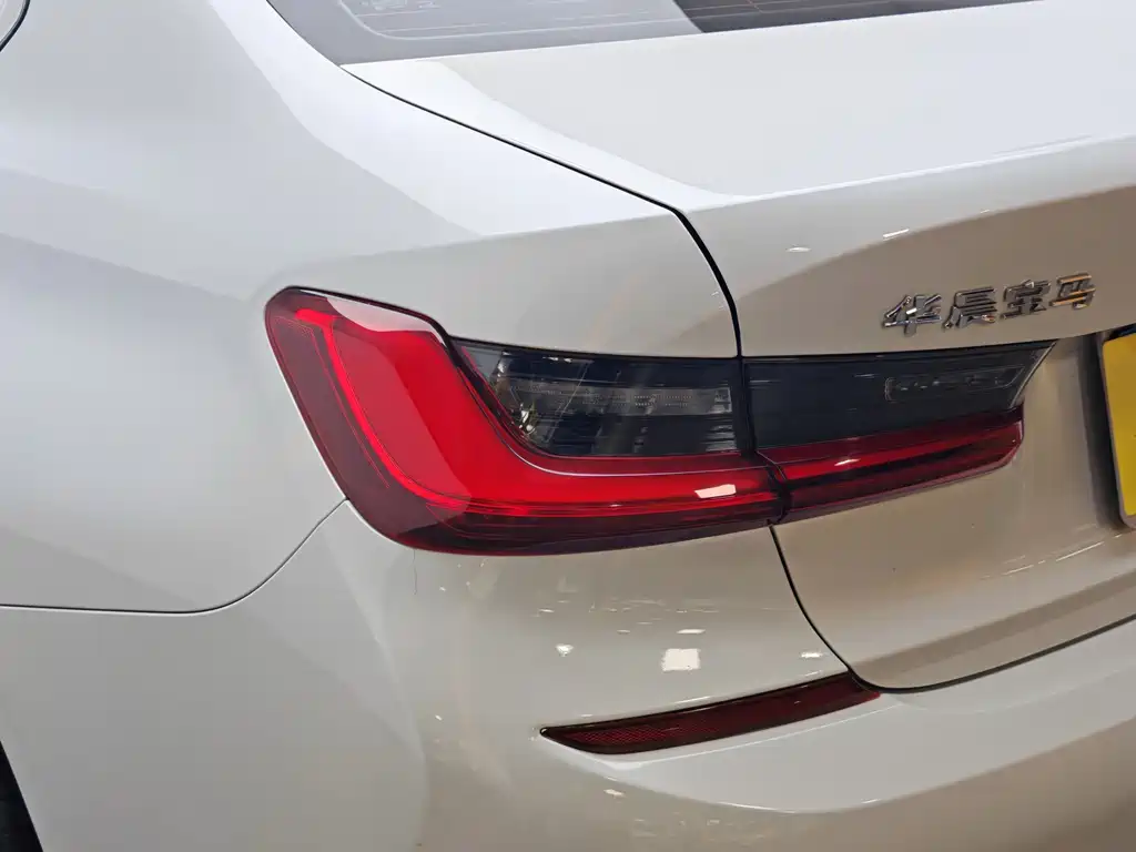 BMW 3 Series — миниатюра 7