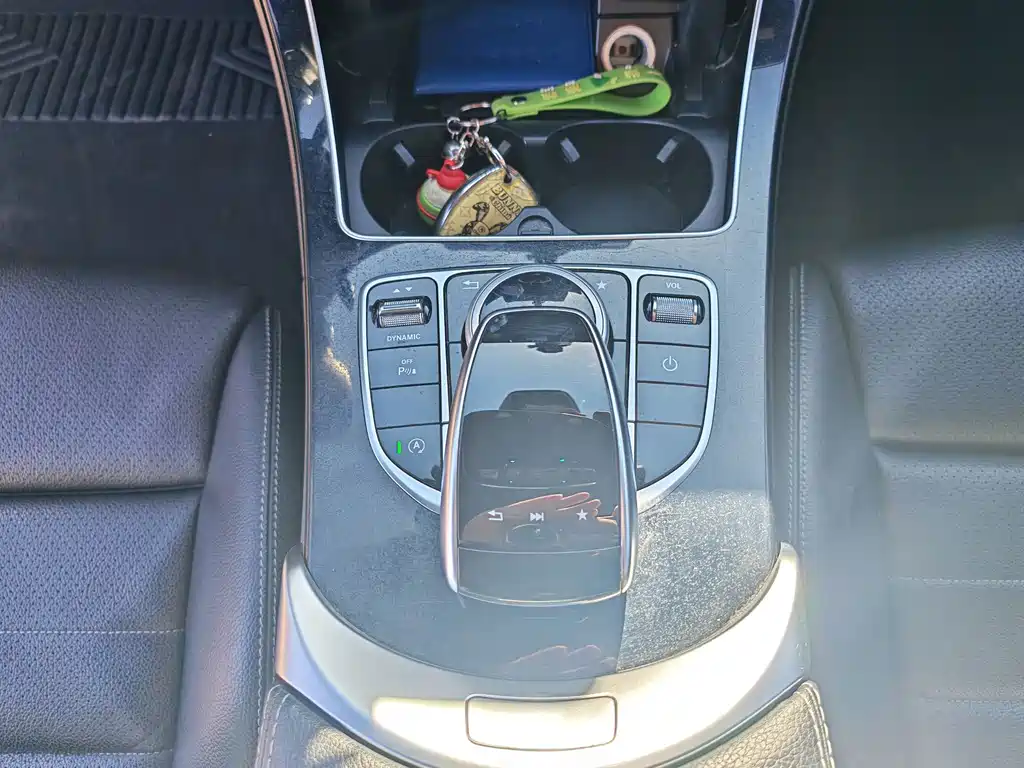 Mercedes-Benz C-Class (Import) — миниатюра 18