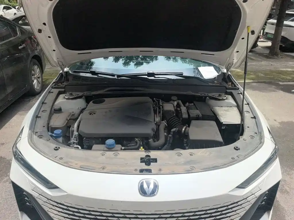 Changan UNI-V — миниатюра 11