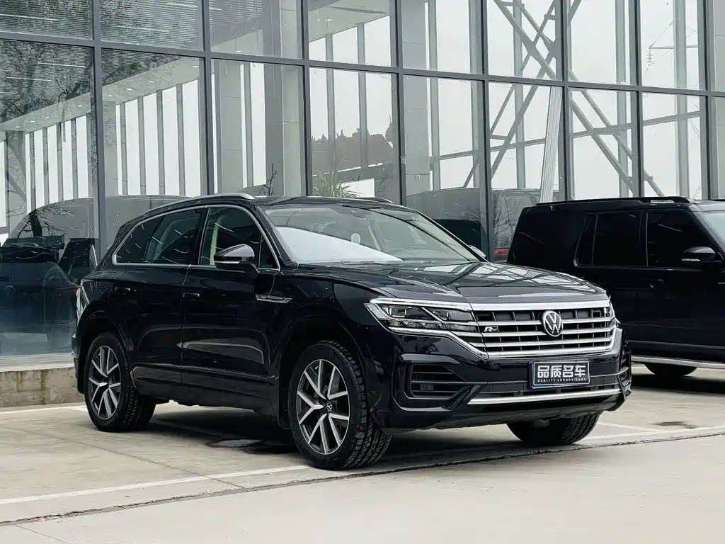 Volkswagen Touareg 2021 3.0TSI Sport