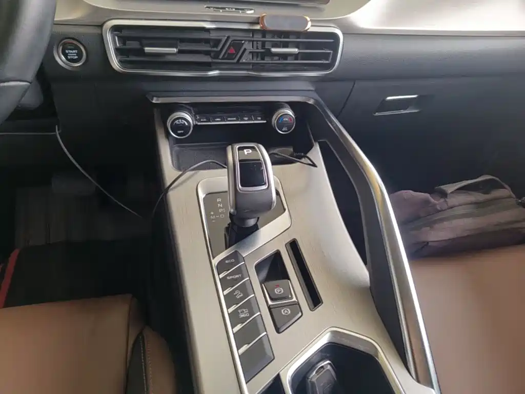 Geely Binyue — миниатюра 14