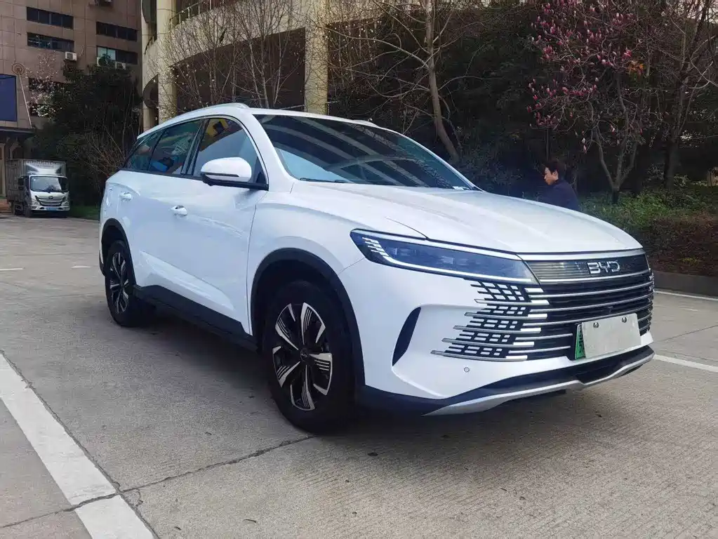 BYD SEA LION 05 DM I