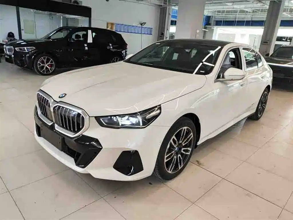 BMW 5 Series 2026