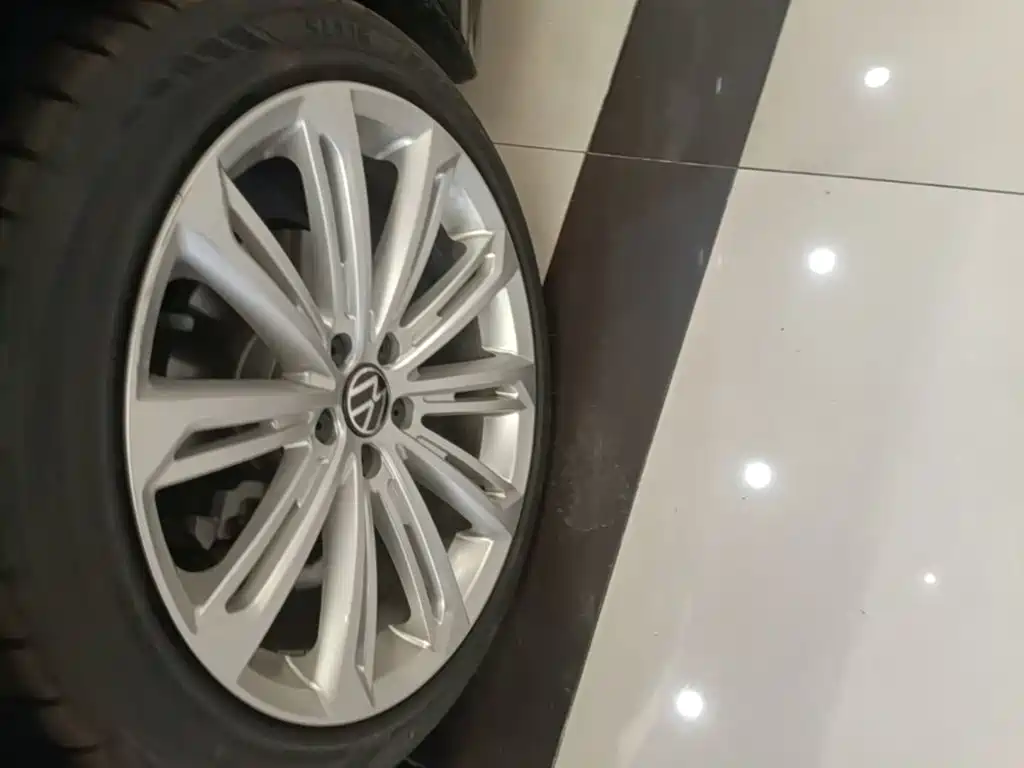 Volkswagen Passat — миниатюра 23