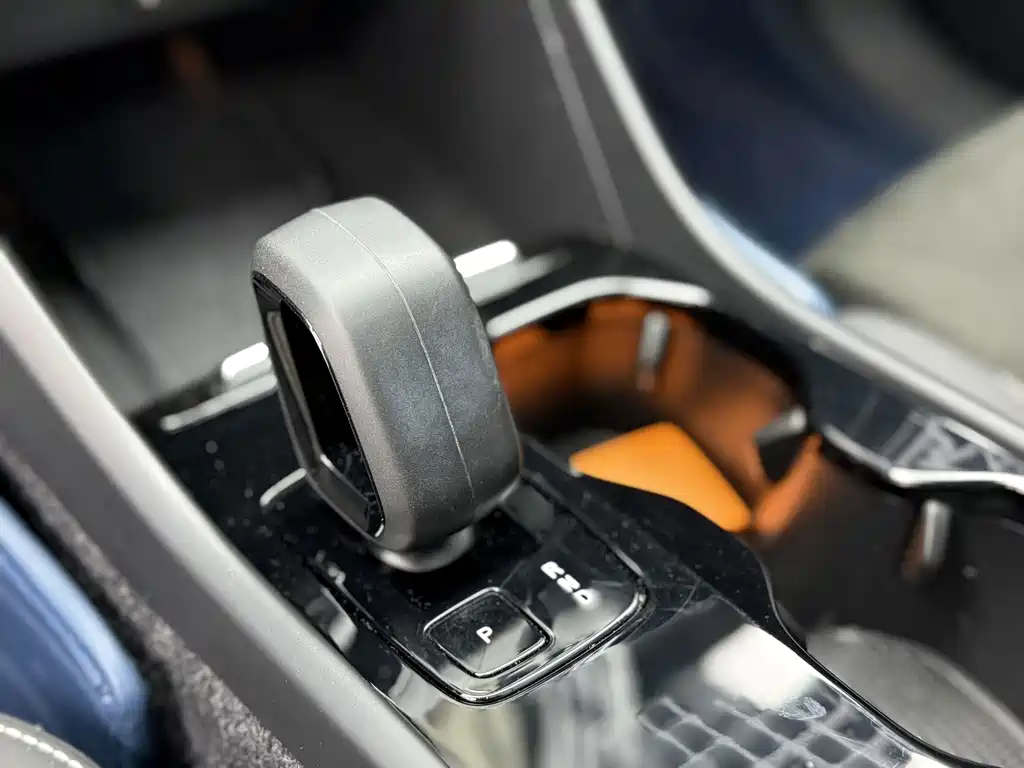 Volvo C40 — миниатюра 13