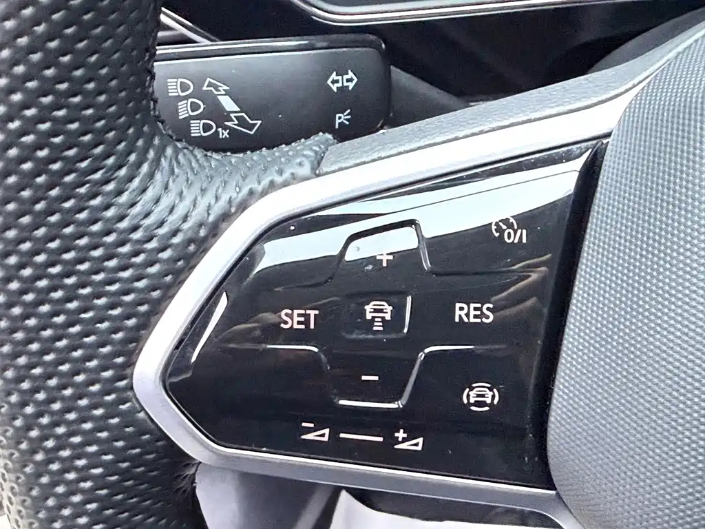Volkswagen Passat — миниатюра 11