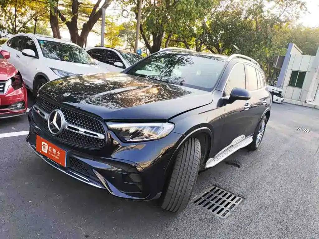 Mercedes-Benz GLC 2025