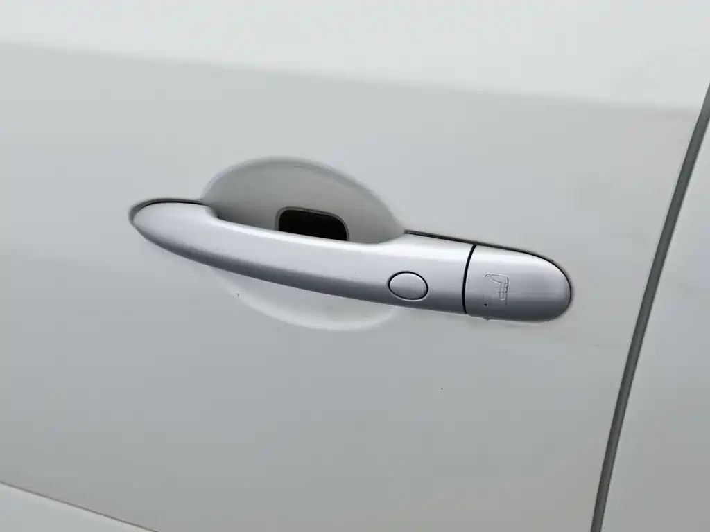 Renault Koleos (Import) — миниатюра 18