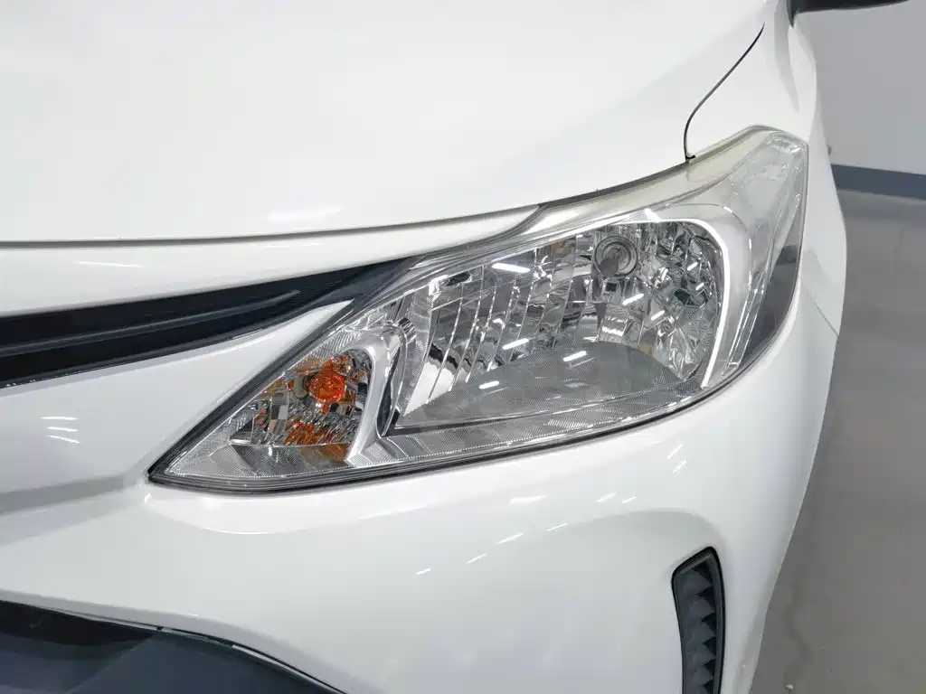 Toyota Vios — миниатюра 7