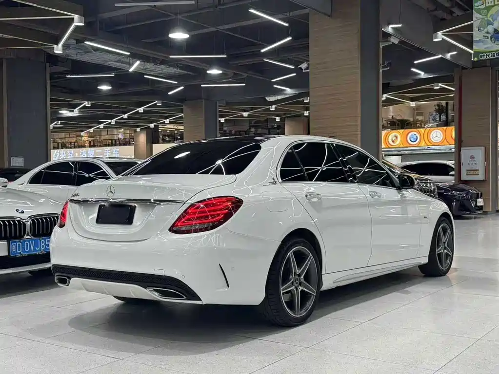Mercedes-Benz C-Class — миниатюра 5