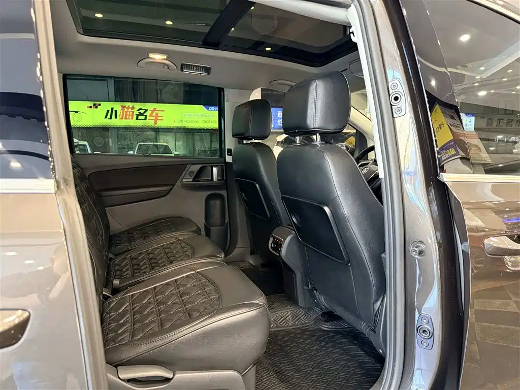 Volkswagen Sharan — миниатюра 20