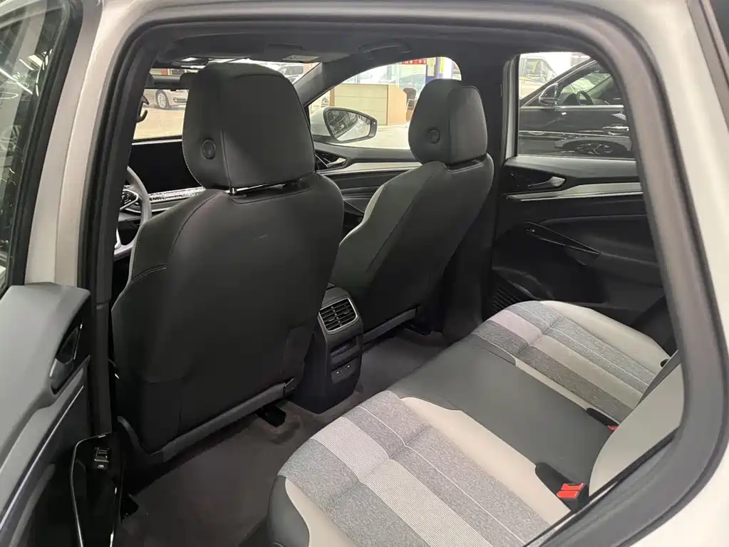 VOLKSWAGEN ID.4 CROZZ